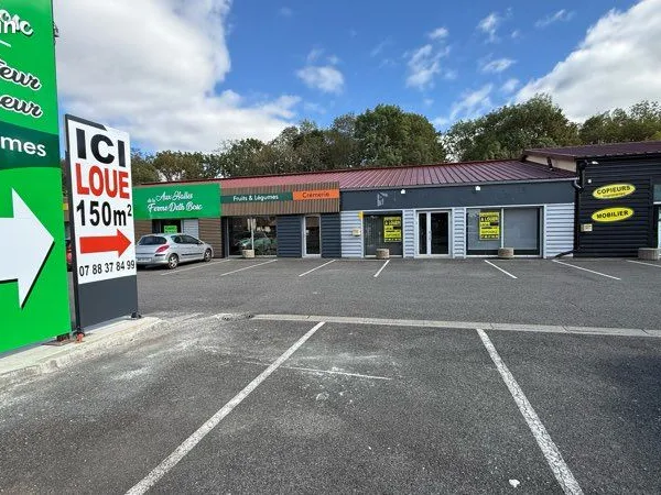 Local pro 150m2 avec réserve