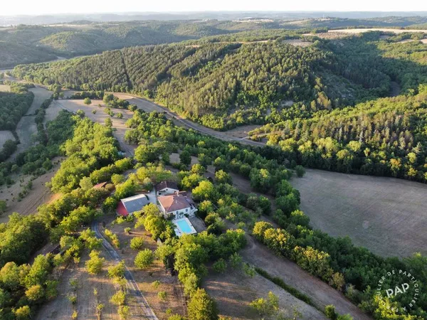 Maison 12 pièces 330 m²