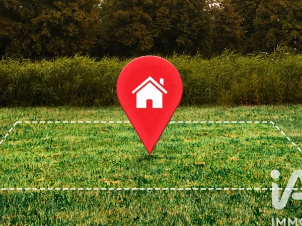 Terrain 900 m²