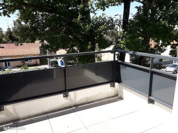 Studio 1 pièce 27 m²