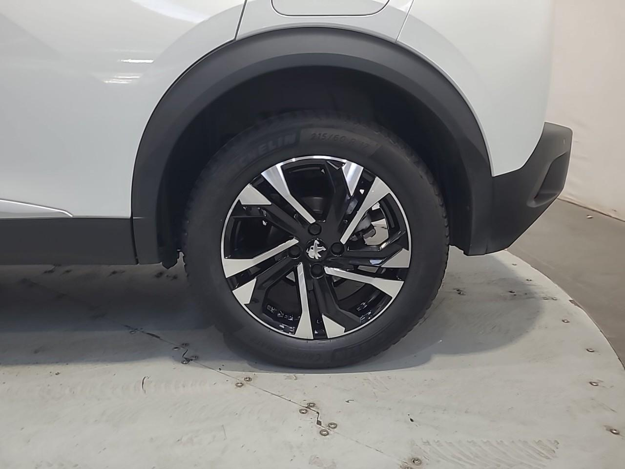 Peugeot 2008 puretech 130 s&s eat8 allure — photo 16
