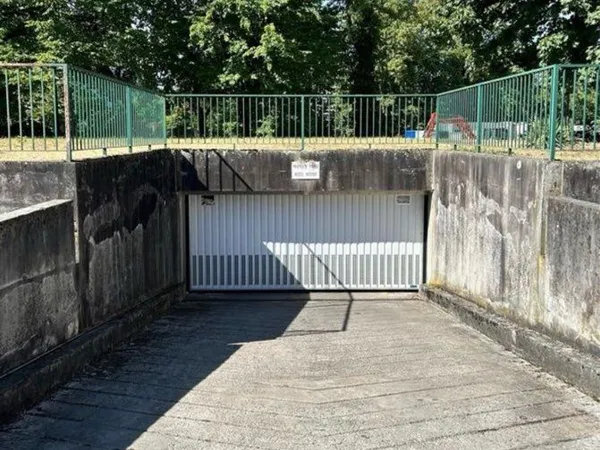 Garage Box
