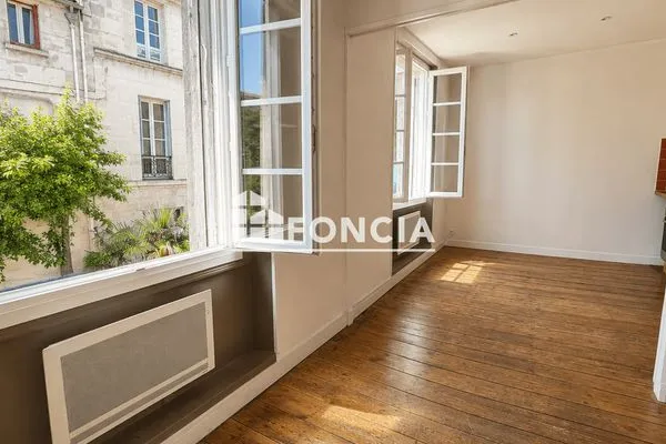 Appartement 4 pièces 90 m²