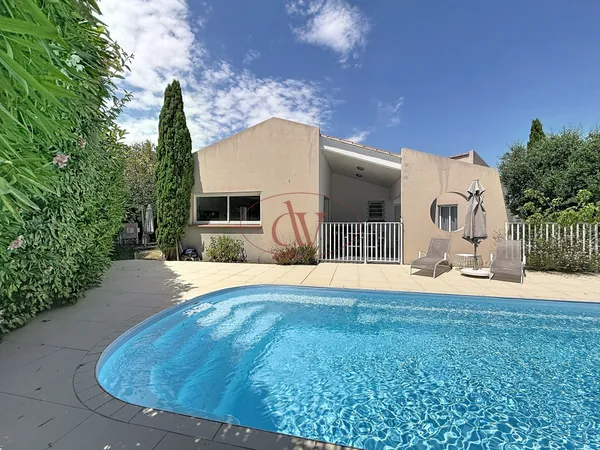 Villa de standing avec LOCAL commercial -ELNE