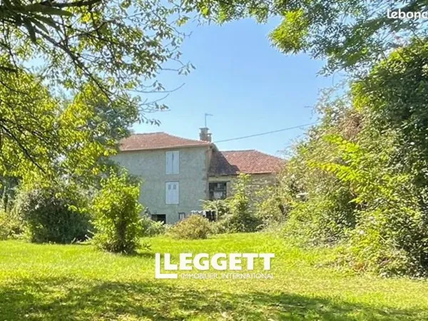 Maison 8 pièces 200 m²