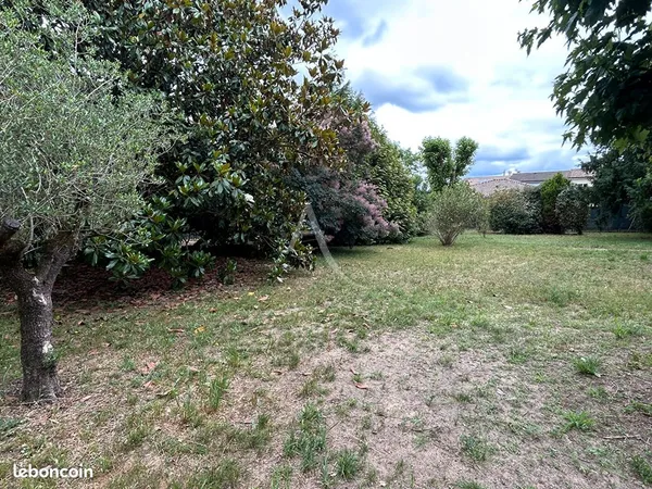 Terrain 1000 m² SAINT MEDARD EN JALLES