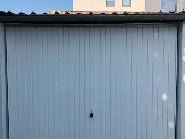 Garage à louer