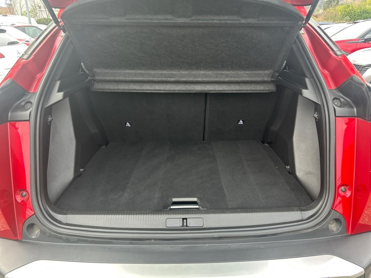 Peugeot 2008 1.2 puretech 130ch s&s allure pack eat8 — photo 6