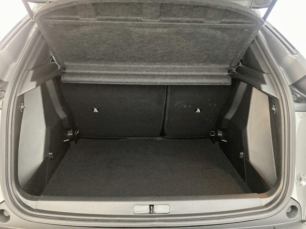 Peugeot 2008 hybrid 145 ch e-dcs6 allure — photo 6