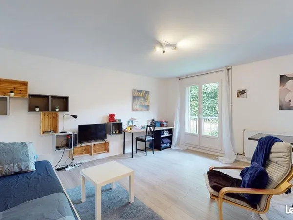 Studio 1 pièce 33 m²