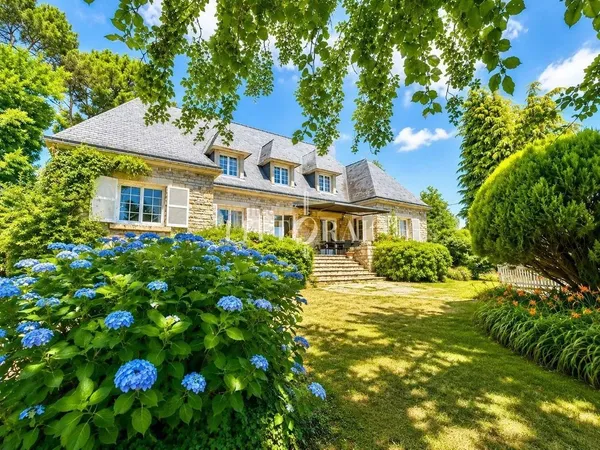 Maison de luxe 9 pièces 259 m²
