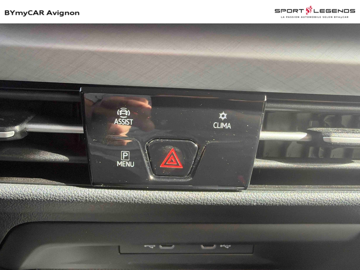 Volkswagen Golf 1.5 eTSI EVO2 116 DSG7 — photo 29
