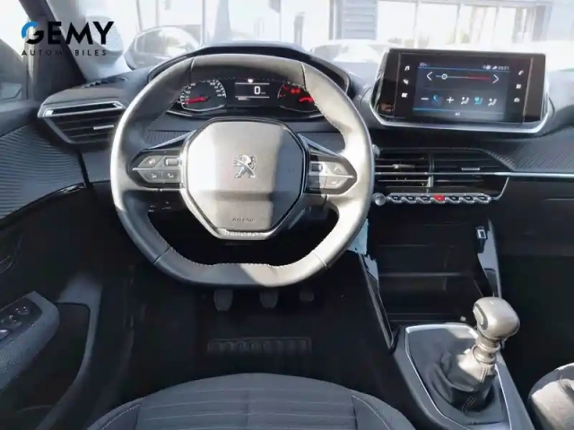 Peugeot 208 puretech 100 s&amp;s bvm6 — photo 8
