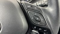 Toyota C-Hr 1.8 Hybride 122ch Design Ultimate E-CVT — photo 25