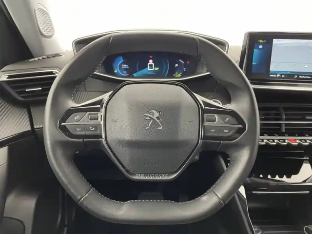 Peugeot 2008 puretech 130 s&amp;s eat8 — photo 14