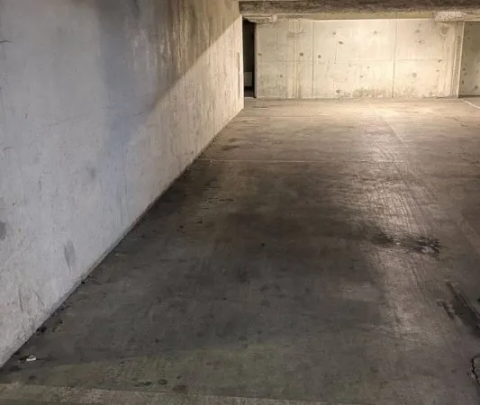 Parking 12 m²