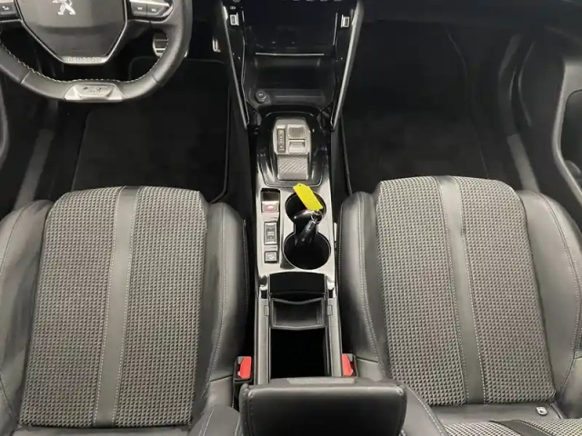 Peugeot 2008 puretech 130 s&amp;s eat8 — photo 89