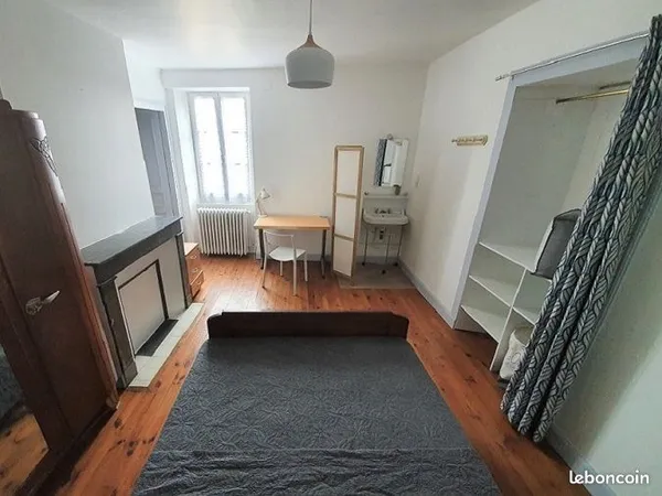 Colocation dans grande maison