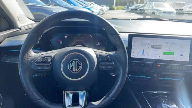 Mg Mg5 autonomie standard 50kwh - 130 kw 2wd — photo 2