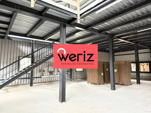 Entrepôt 425 m²