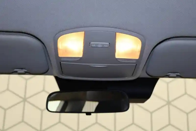 Kia Stonic 1.0 t-gdi 100 ch bvm6 — photo 36