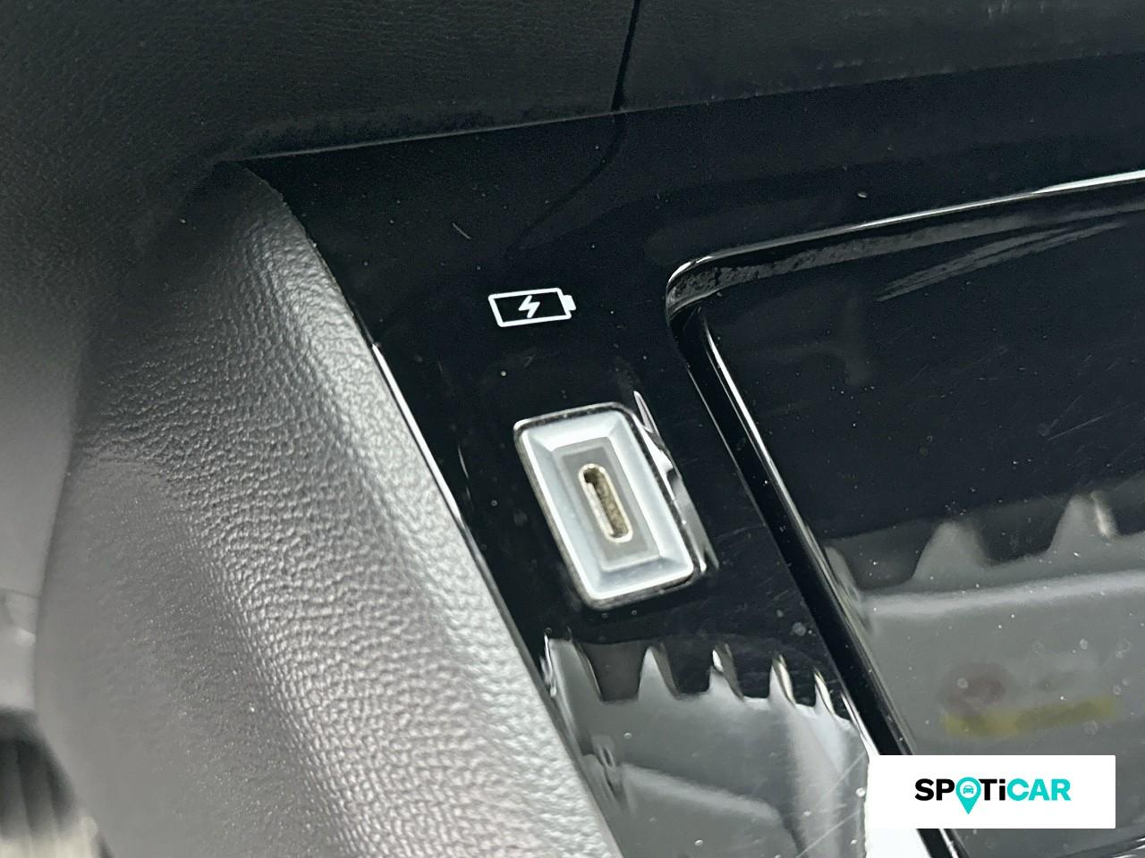 Peugeot 2008 1.2 puretech 130ch s&s allure — photo 16