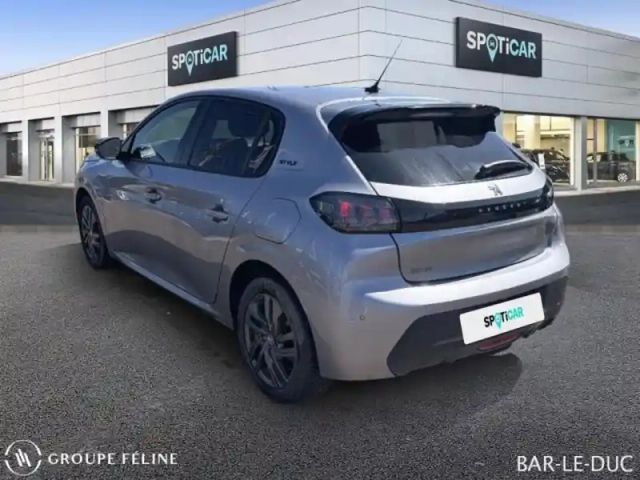 Peugeot 208 1.2 puretech 100ch s&amp;s style eat8 — photo 7