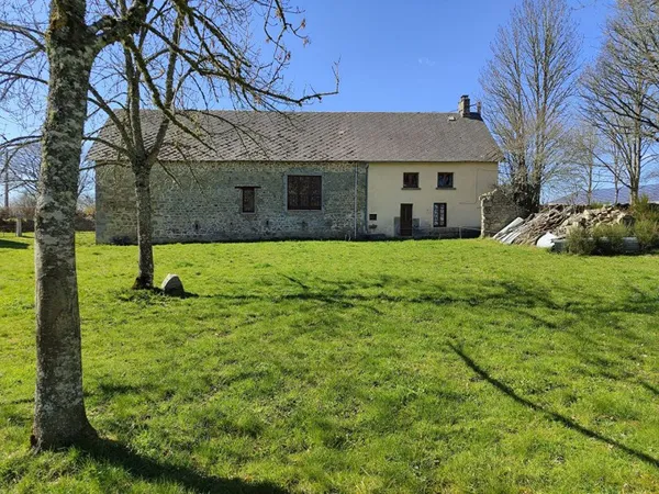 VUE DEGAGEE ET GRAND TERRAIN ATTENANT