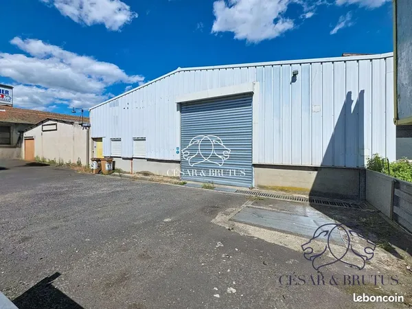 Parking/box 496 m² Saint-Vincent