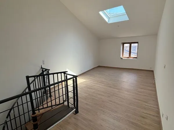 Maison de village entièrement rénovée - 80 m² - Coeur de Rognes
