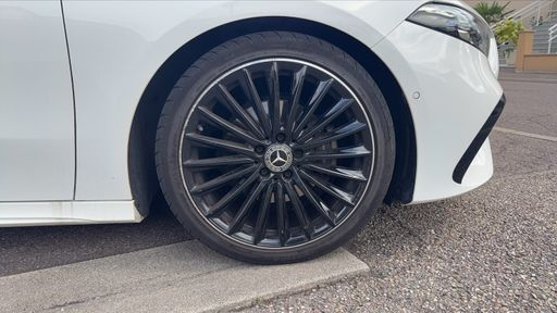 Mercedes Classe A 200 d 150 8G-Tronic - AMG Line – 2023 – 71842 km – Diesel – Boîte Automatique — photo 21