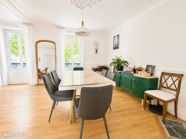 Appartement Triangle d'or Avenue Albert Ier - 3 pièces de 67 m² + box