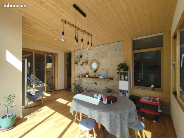 Maison meublée avec jardin - 7 mois maximum