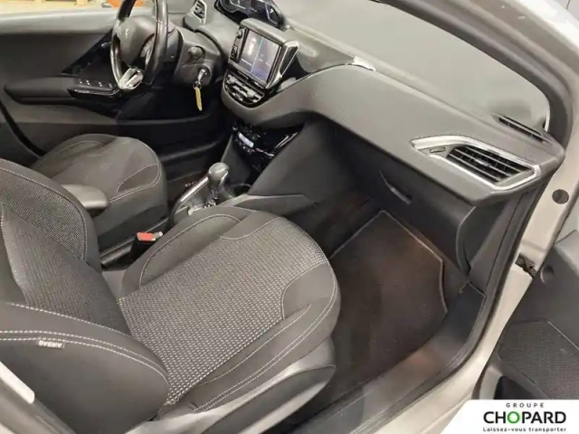 Peugeot 208 1.2 puretech 110ch s&amp;s eat6 — photo 81