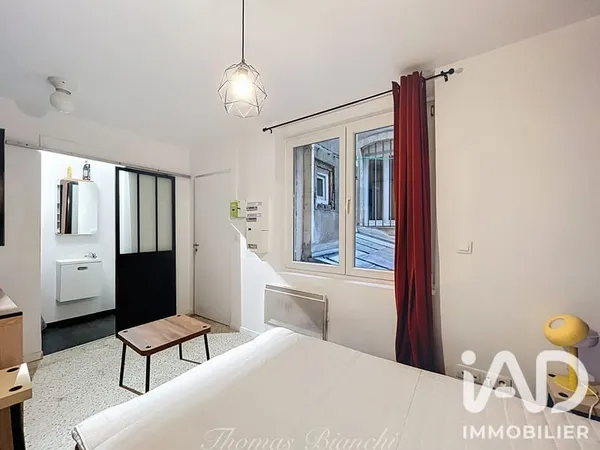 Appartement 4 pièces 13 m²