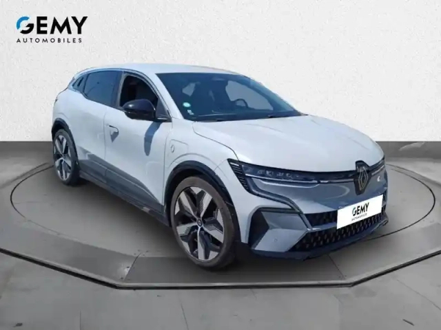 Renault Megane e-tech ev60 220 ch super charge — photo 3
