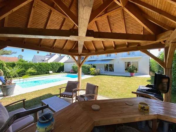 Maison avec piscine de 186 m²