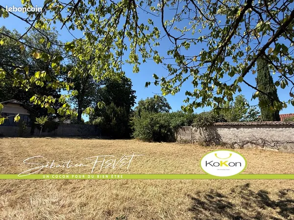 Terrain 899 m² VERNAISON
