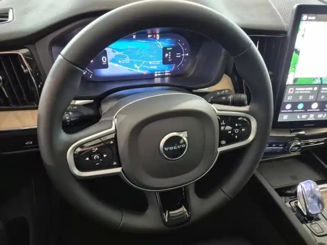 Volvo Xc60 t6 hybride rechargeable 350ch plus style dark geartronic 8 awd — photo 11