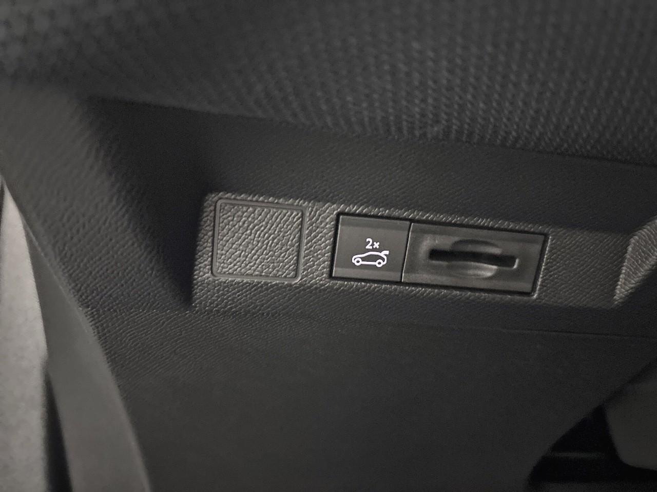 Citroën C5 Aircross hybride 145 ch e-dcs6 max — photo 18