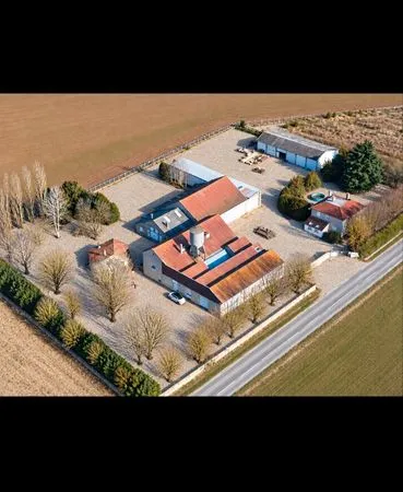 Local d’activité et entrepôt Location Toury   1250€