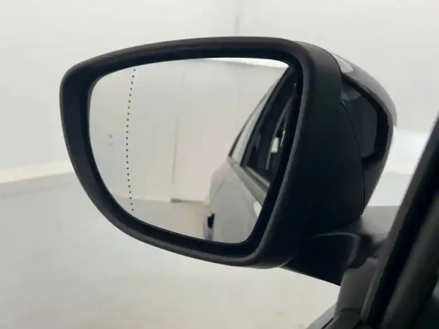 Renault Zoé zoe r110 - my22 — photo 40