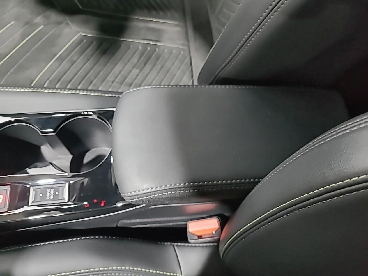 Peugeot 2008 puretech 130 s&s eat8 gt — photo 20