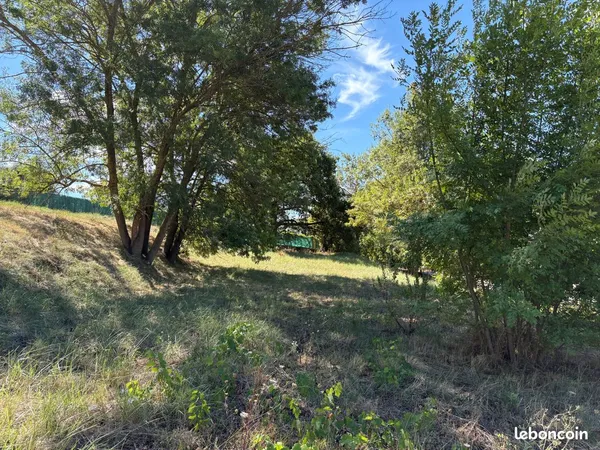Terrain à bâtir 1 300m² La Roquette sur Siagne