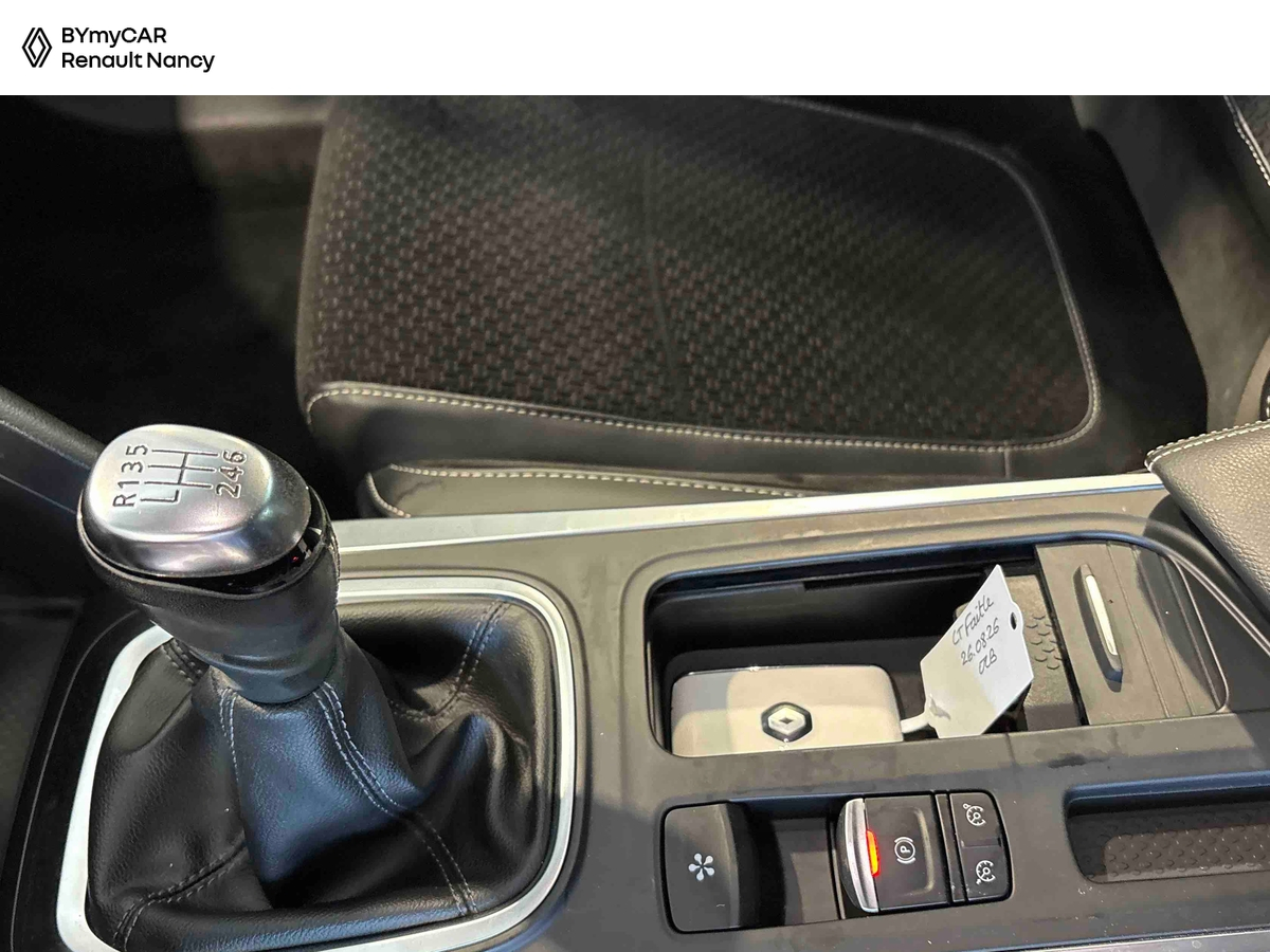 Renault Mégane IV Berline TCe 130 Energy — photo 18