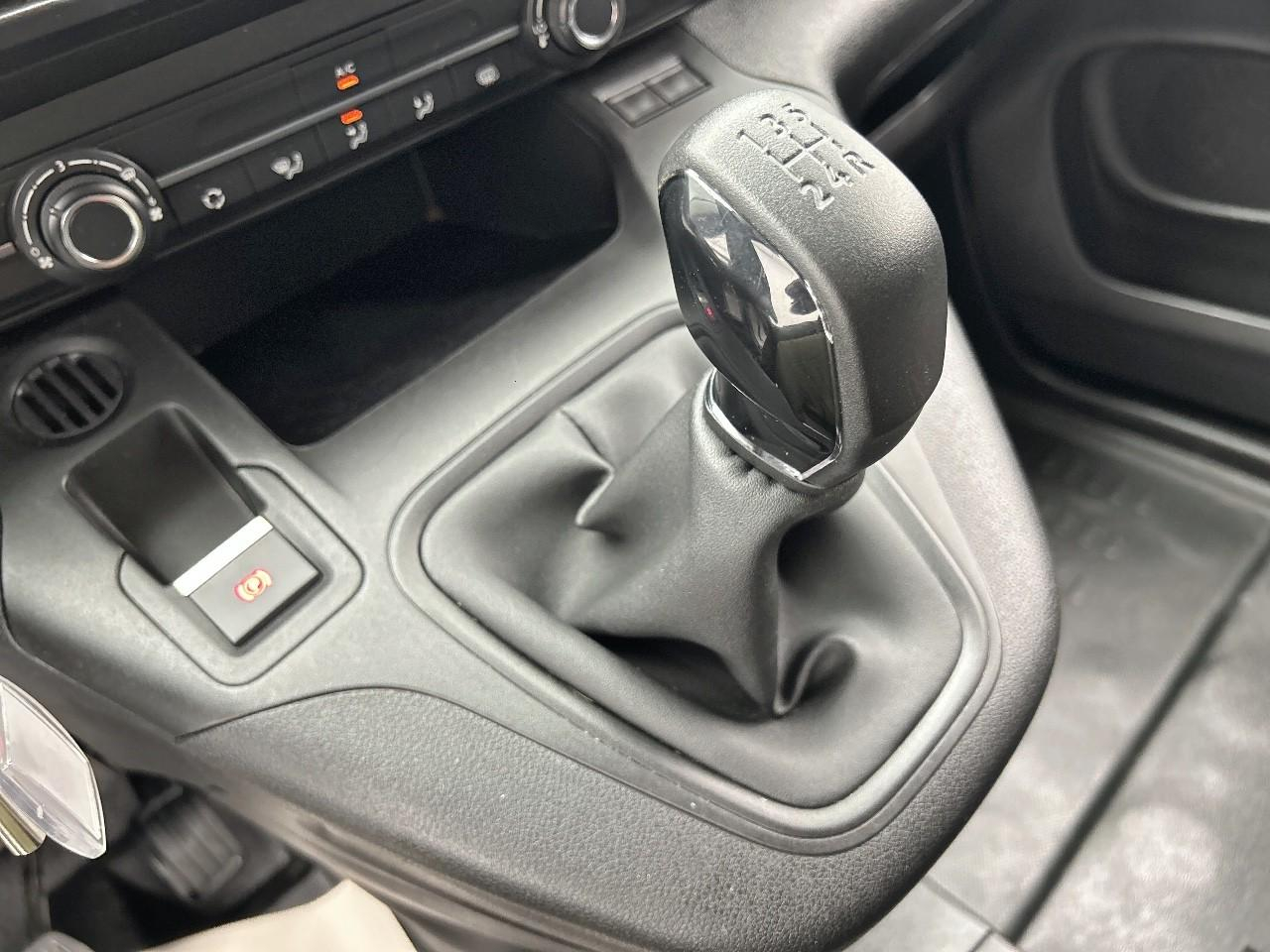 Citroën Berlingo van m 650 bluehdi 75 s&s bvm5 club — photo 17