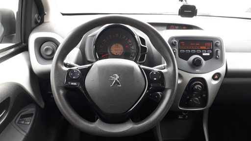 Peugeot 108 1.0 VTi 69 - Active – 2014 – 160316 km – Essence – Boîte Manuelle — photo 28