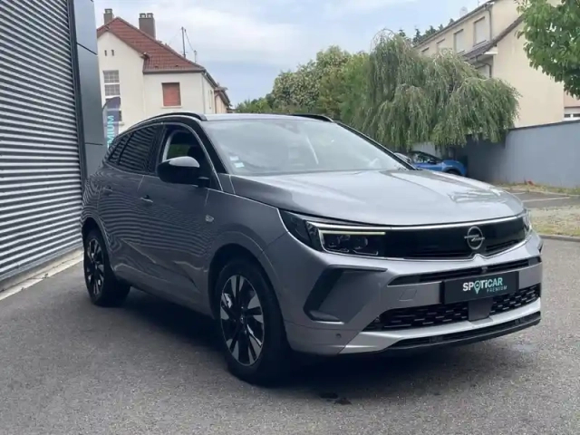 Opel Grandland 1.2 turbo 130ch ultimate bva8 — photo 3