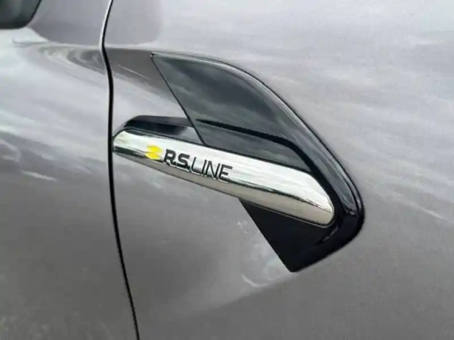 Renault Captur tce 160 edc - 21 — photo 37