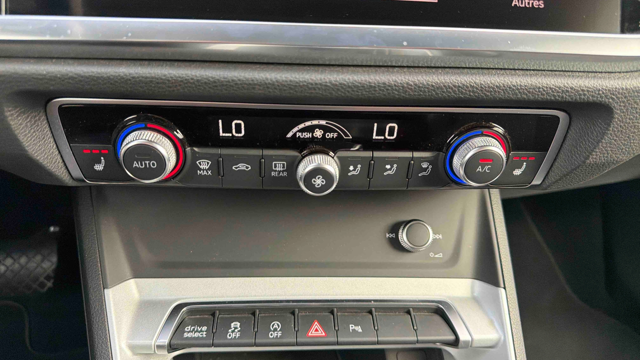 Audi Q3 35 TDI 150 ch S tronic 7 — photo 11